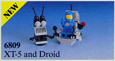 XT-5 and Droid LEGO 6809 | Fyrebrick.be
