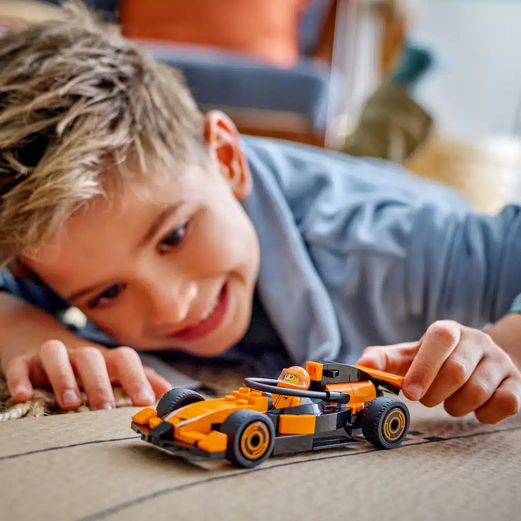 F1® Driver with McLaren Race Car LEGO 60442