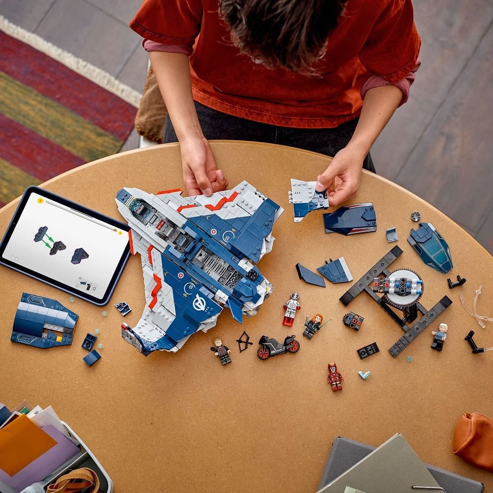 Avengers: Age of Ultron Quinjet LEGO 76325