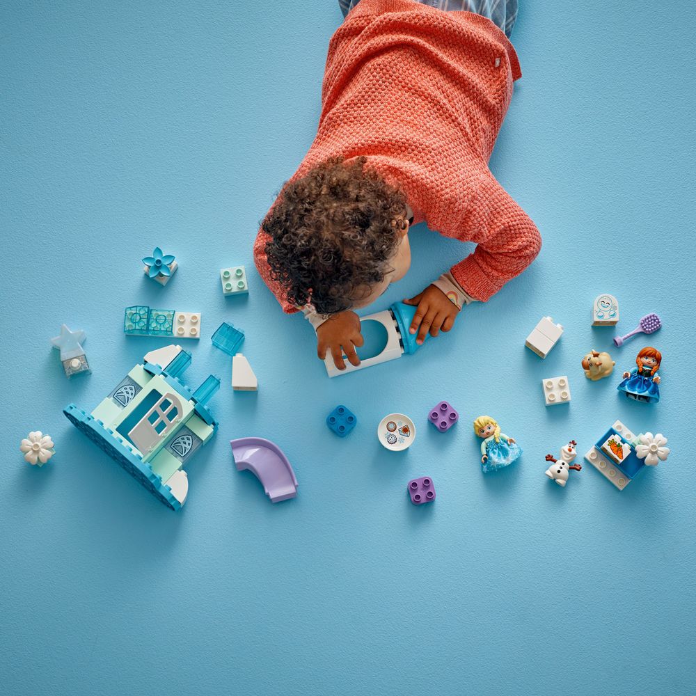 Anna and Elsa's Frozen Castle Party LEGO 10455