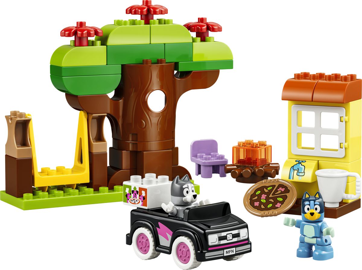 Pizza Girls with Muffin and Bluey LEGO 10469