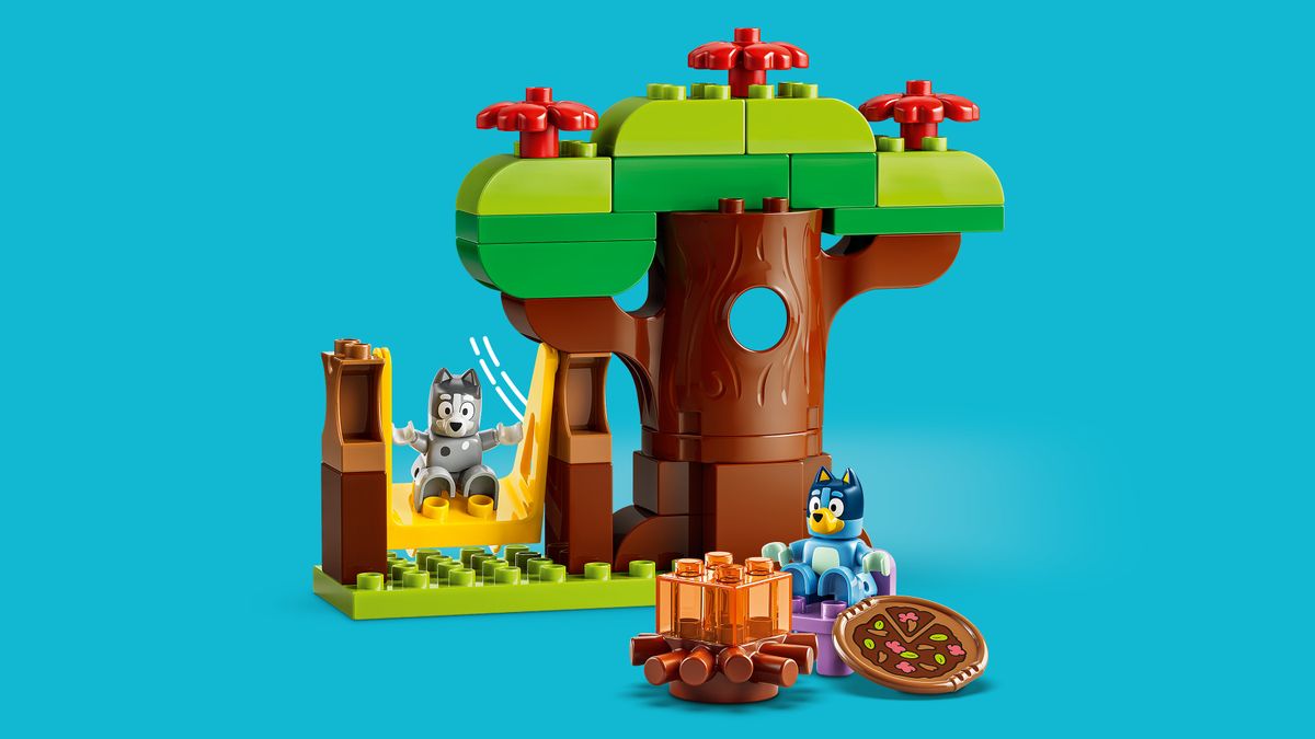 Pizza Girls with Muffin and Bluey LEGO 10469