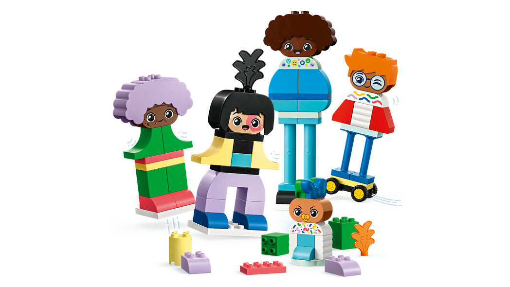 Buildable people with big emotions LEGO 10423