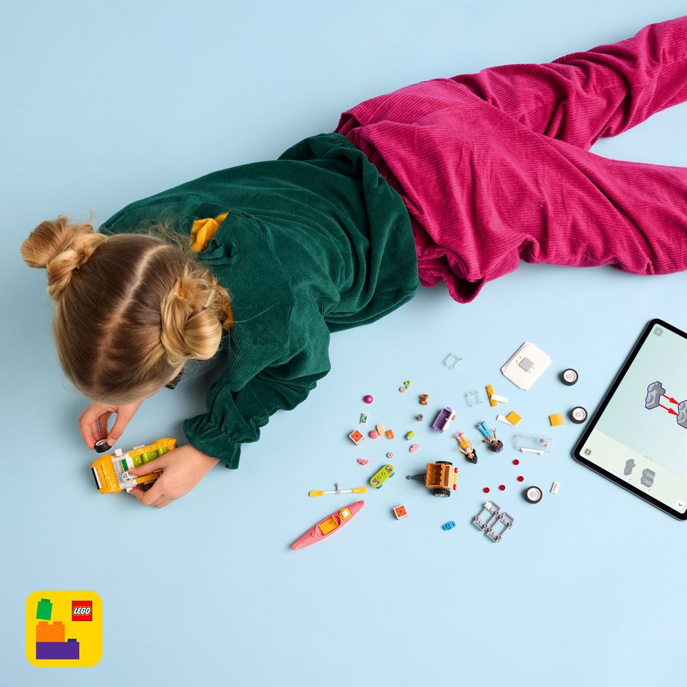 Friendship Road-Trip Travel Car LEGO 42659