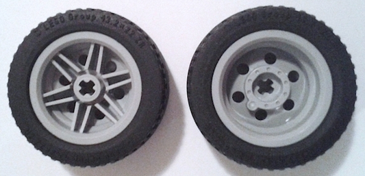 56145c01 | Wheel 30.4mm D. x 20mm with No Pin Holes and Reinforced Rim with Black Tire 43.2 x 22 ZR | LEGOPART