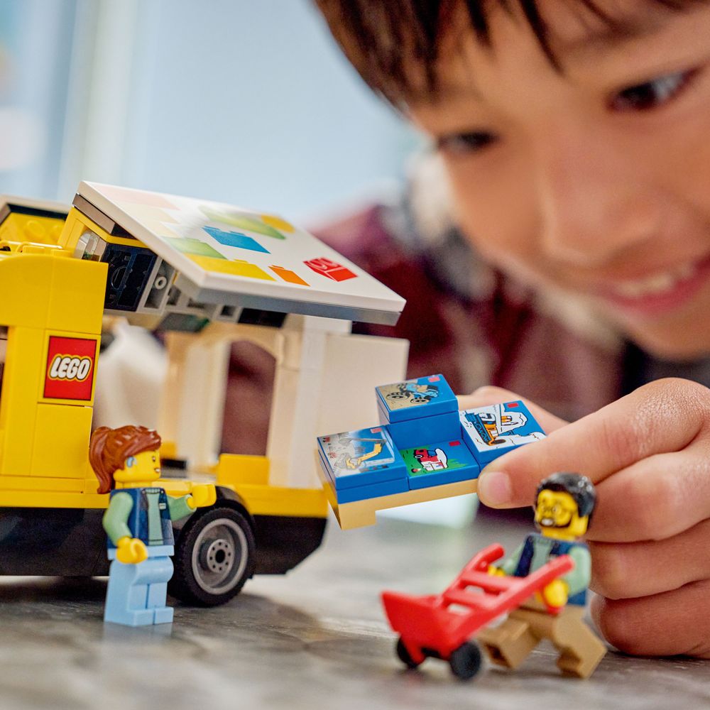 The LEGO® Van LEGO 60500
