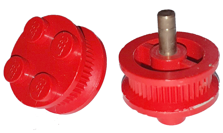 7039c | Wheel with 4 Studs and Metal Axle - Inner Side Supports, Traction Teeth | LEGOPART