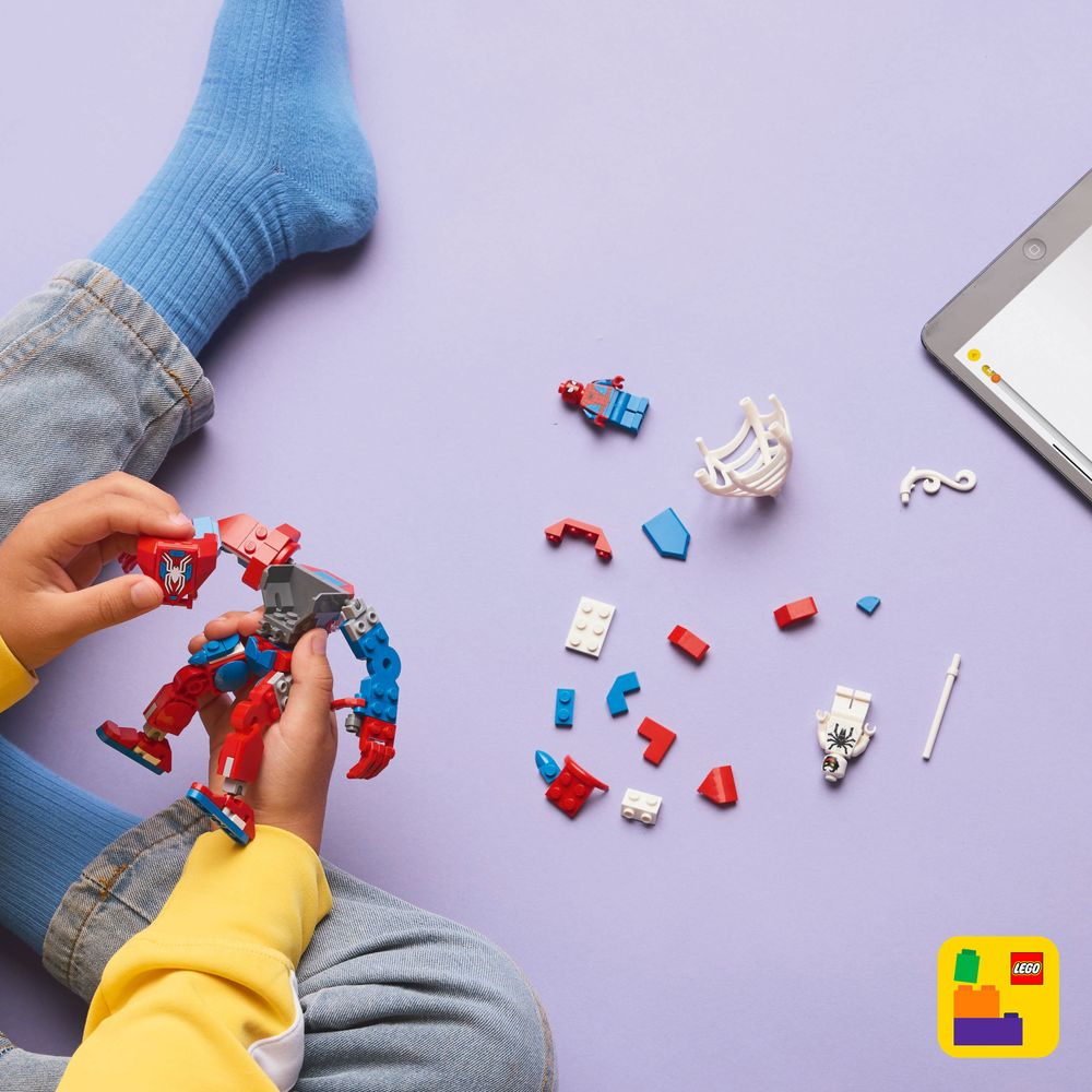 Spider-Man mecha vs. Anti-Venom LEGO 76308