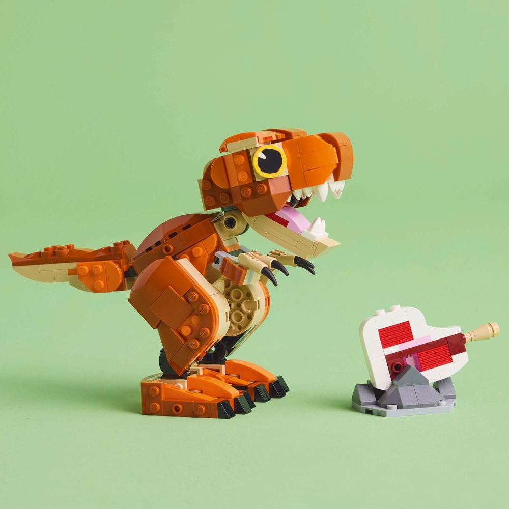 Little Eatie: T. rex LEGO 76967