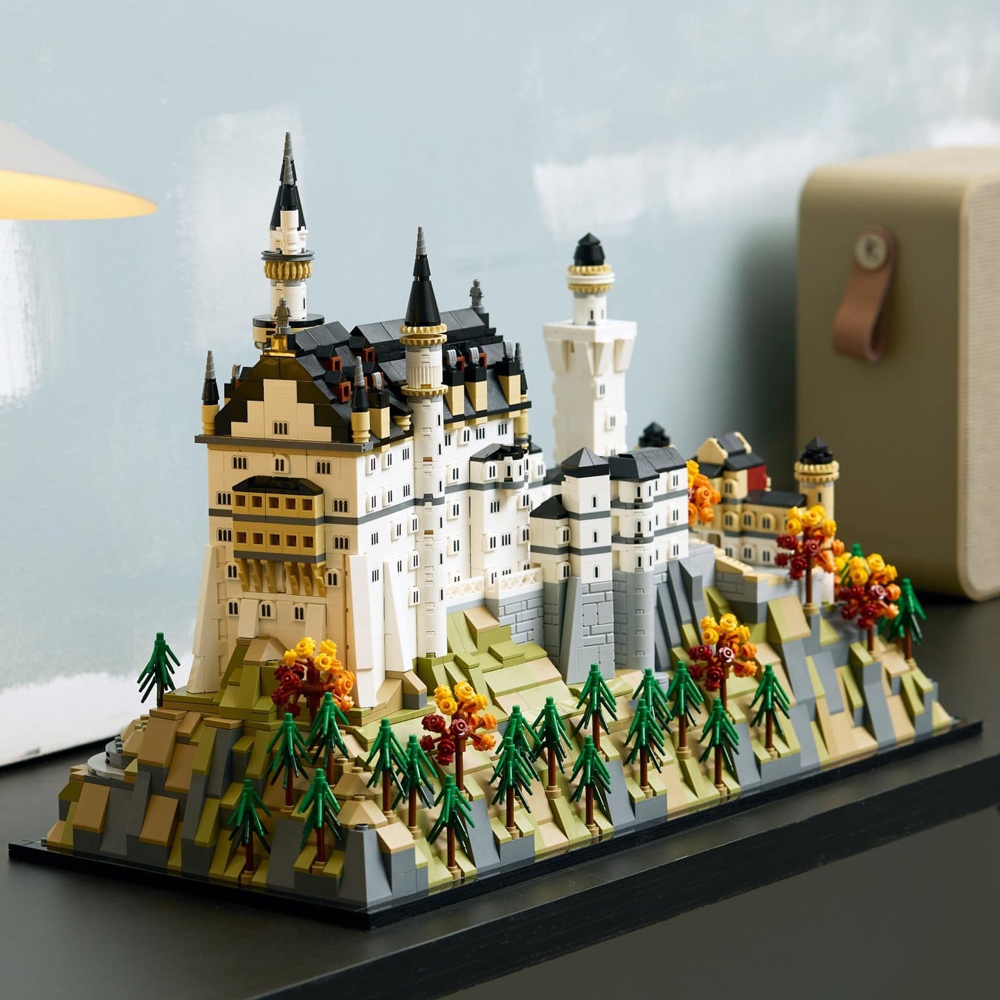 Neuschwanstein Castle LEGO 21063