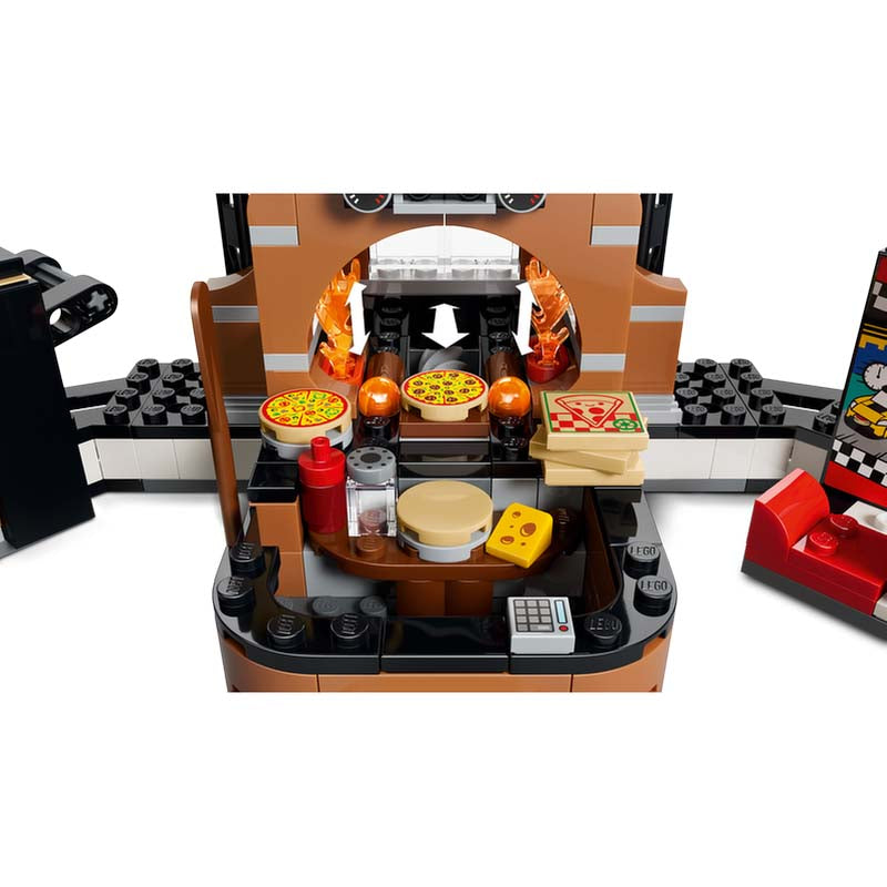 Pizza Delivery Experience with Vehicles LEGO 60496