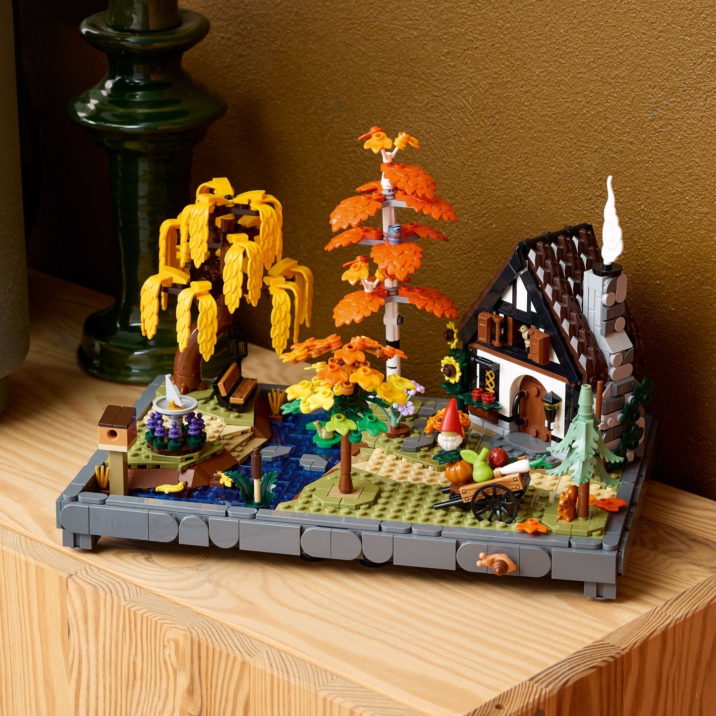 Autumn Cottage Garden LEGO 11372