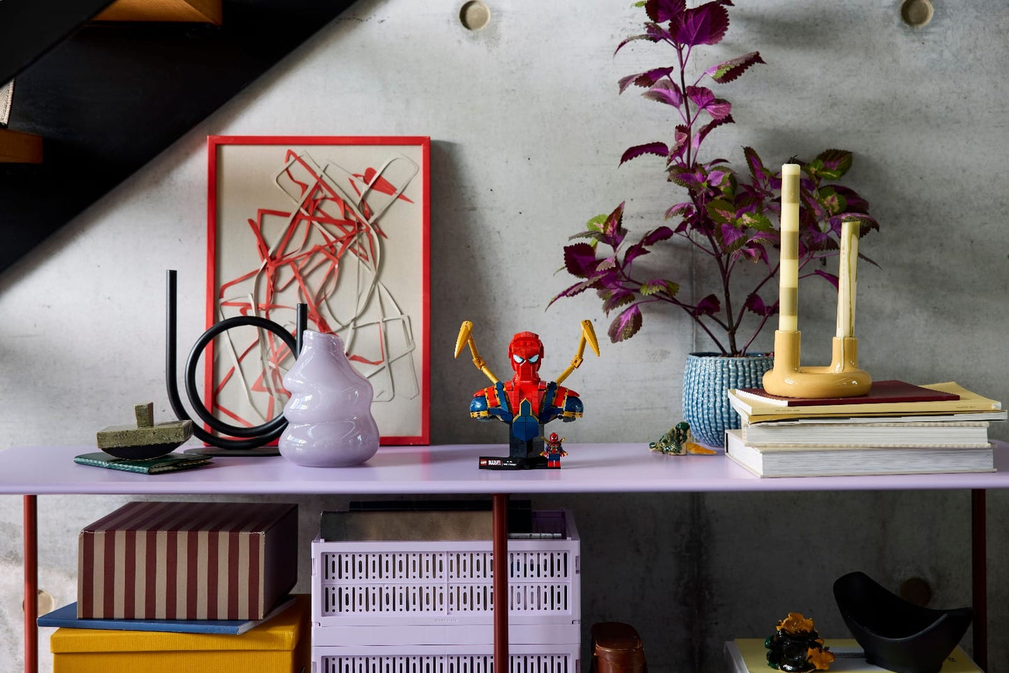 Iron Spider-Man Bust LEGO 76326