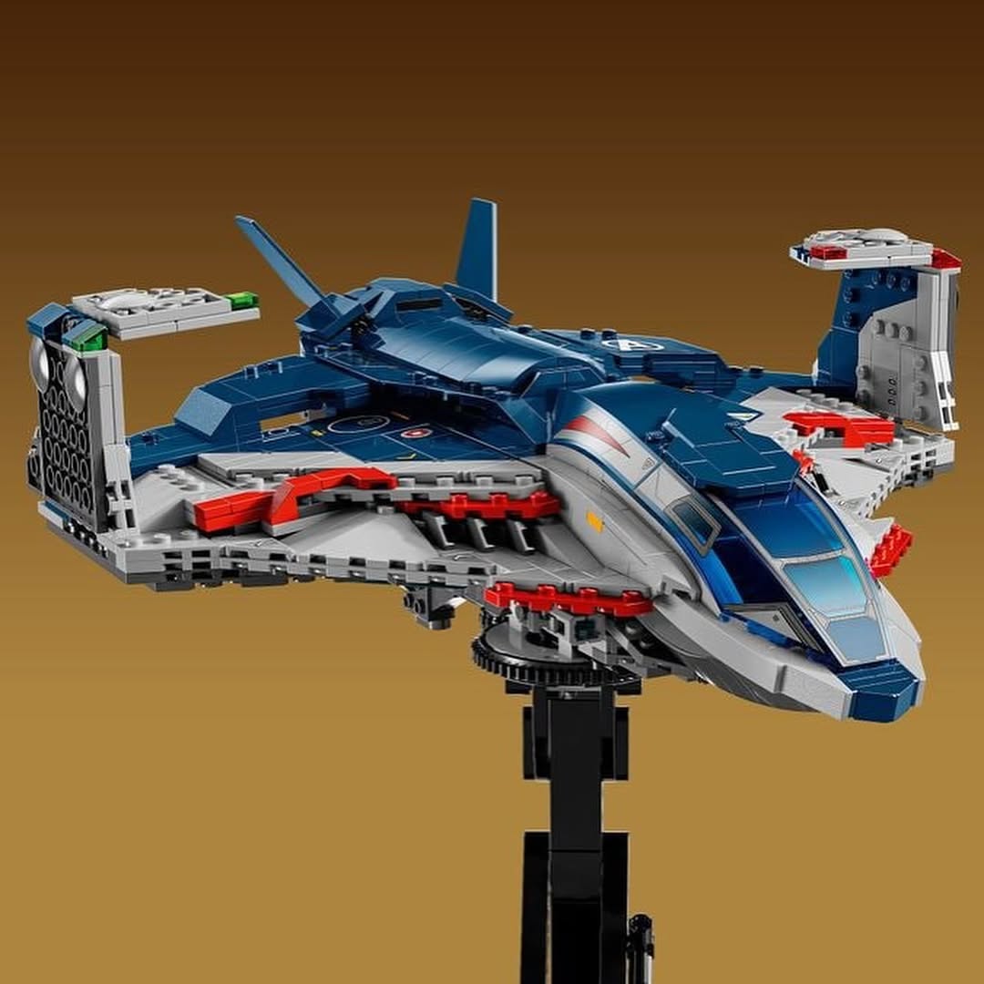Avengers: Age of Ultron Quinjet LEGO 76325