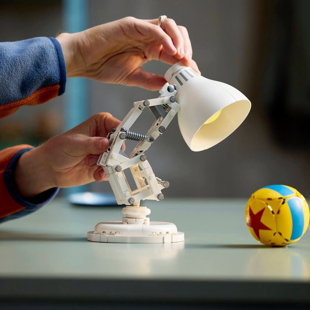 Disney Pixar Luxo Jr LEGO 21357