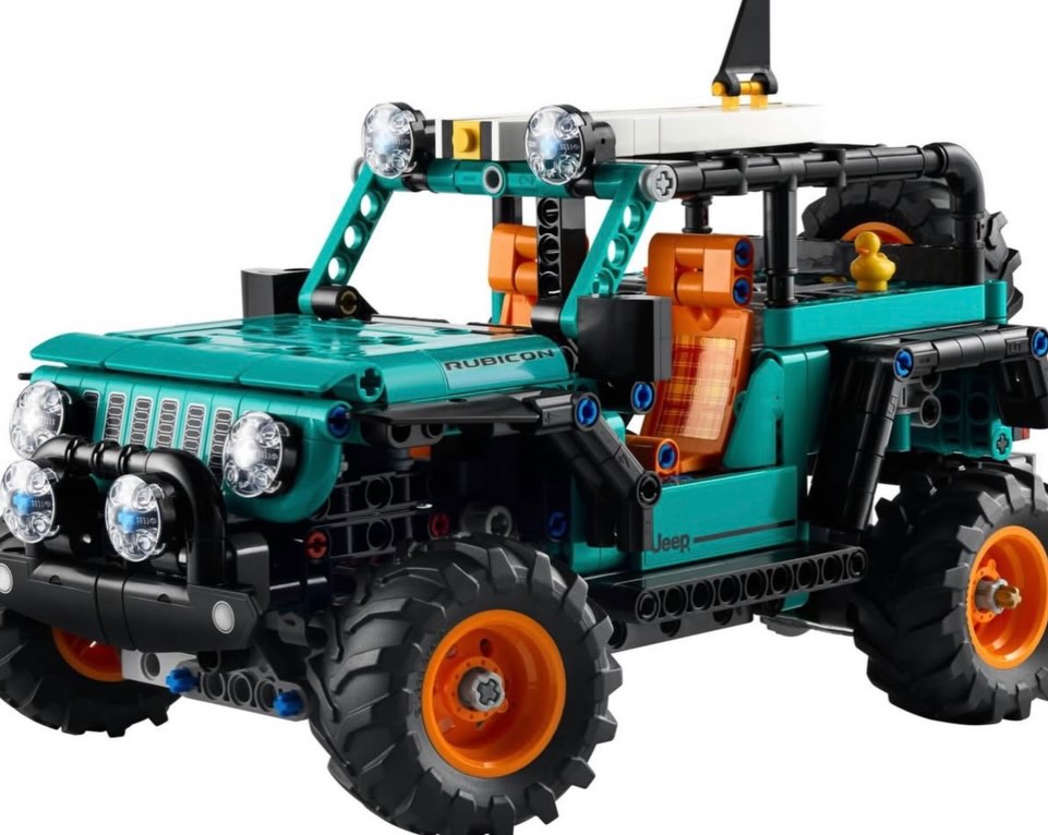 Jeep® Wrangler Rubicon SUV LEGO 42227