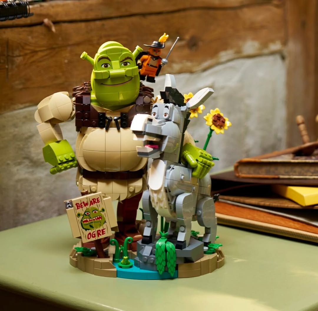 Shrek, Donkey & Puss in Boots LEGO 72423