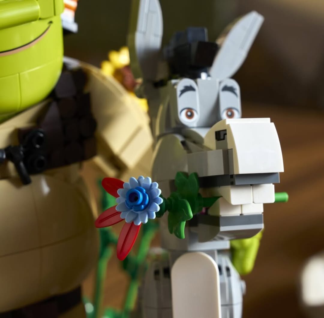 Shrek, Donkey & Puss in Boots LEGO 72423