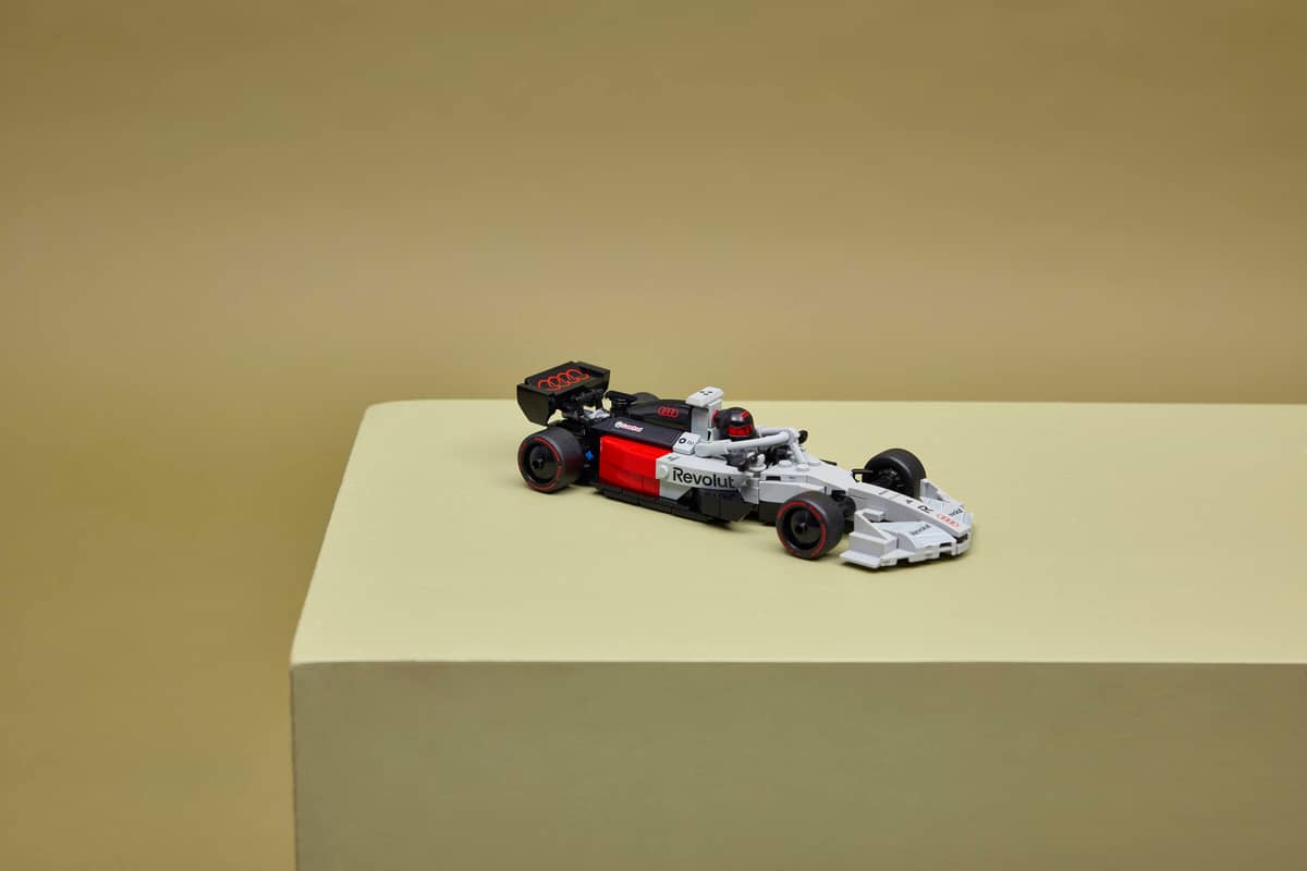 Audi Revolut F1® Team R26 Racing LEGO 77259