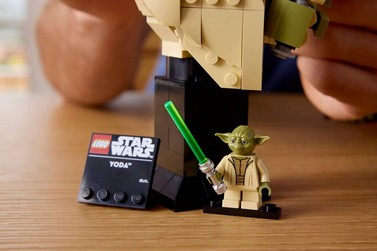 Yoda Bust LEGO 75438